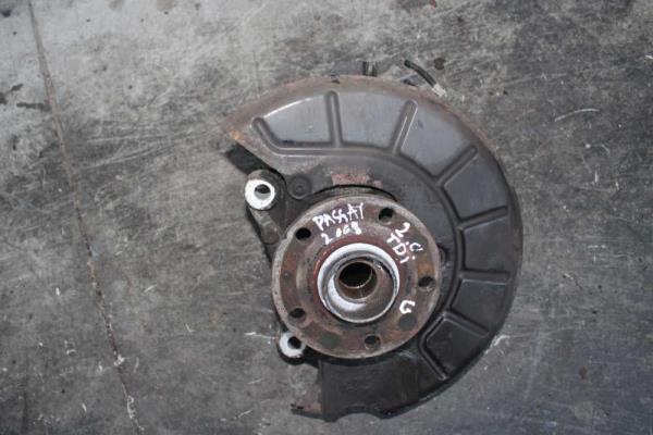 MOYEU AVANT GAUCHE VW PASSAT B6 2005-2010 - Vue 1